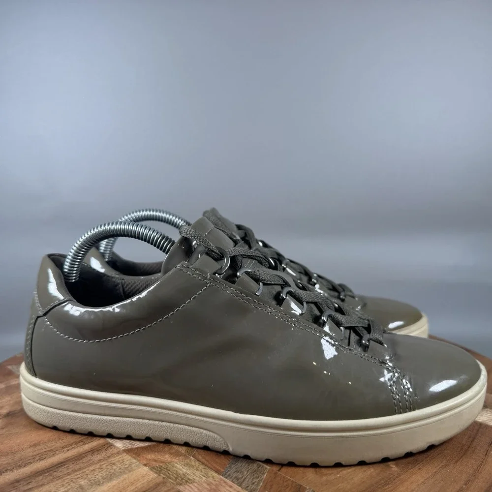 Ecco Fara Sneaker Green Patent Leather Lace Up Shoe Women's Size 36 US 5-5.5‎